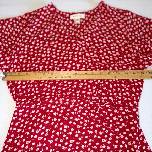 Monteau Red Faux Wrap Mini Dress with White Floral Print - Picture 13 of 14